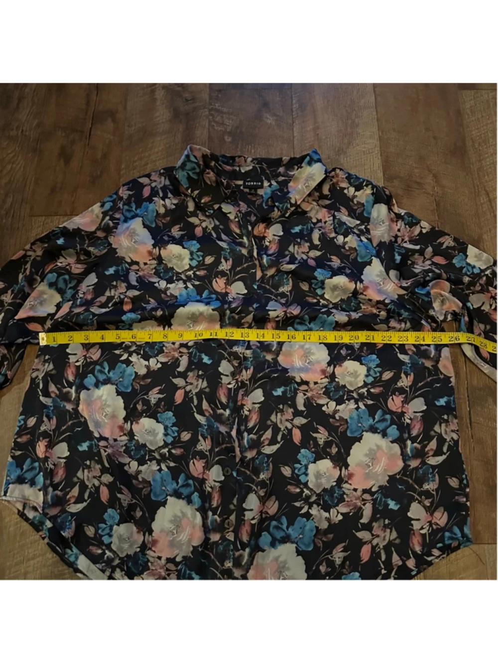 Women's Torrid Floral Button Down Shirt 2X Black Pink Blue Summer